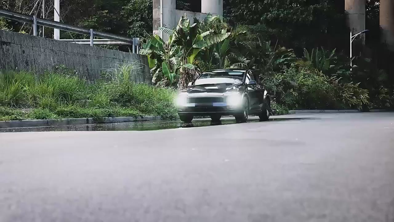 Vehicle-linked ambient light response demonstration